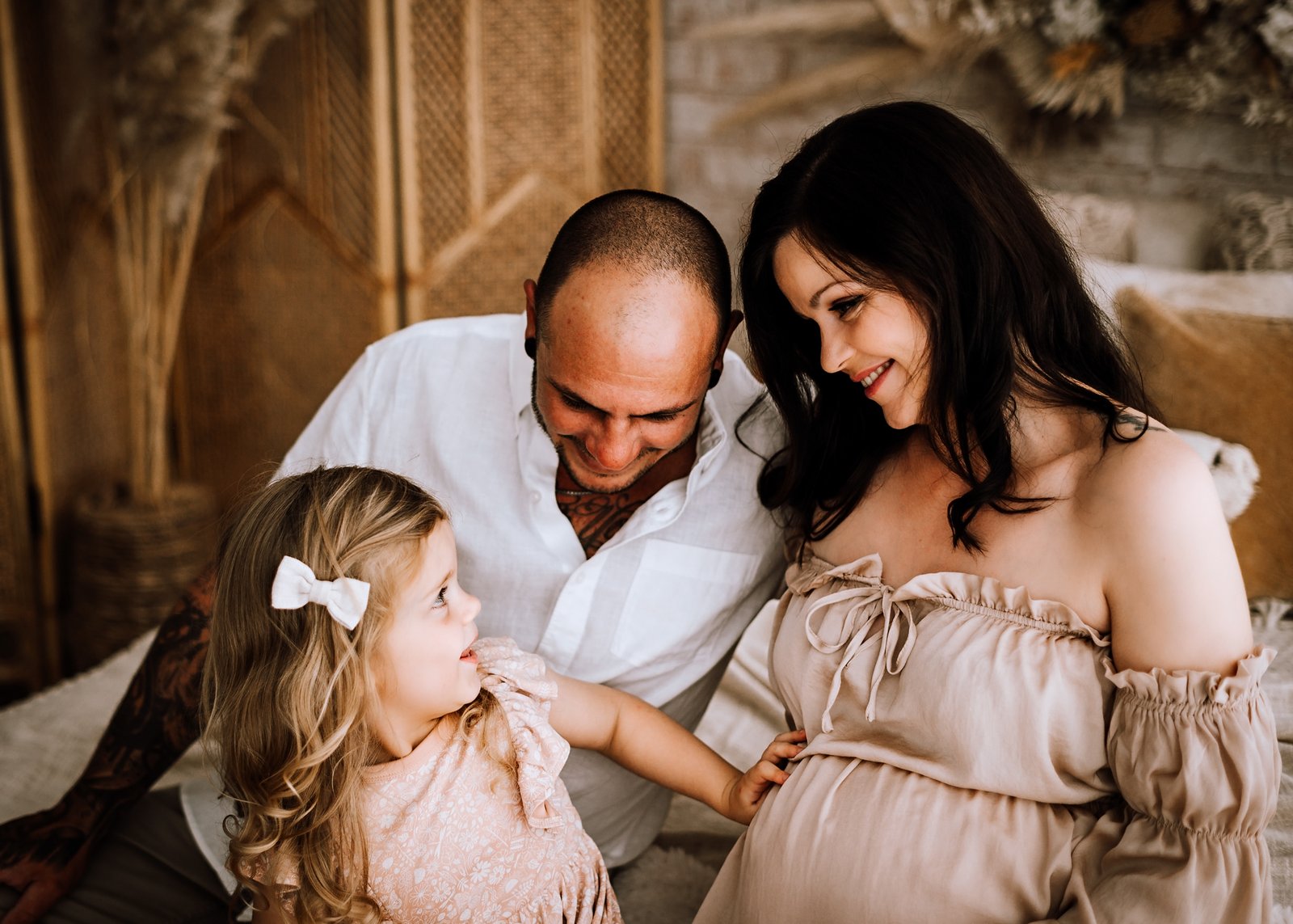 Maternity photographer Bundaberg — natural light